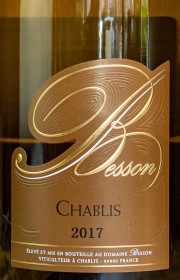 Вино Domaine Besson Chablis 2017 0.75 л