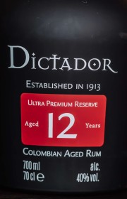 Ром Dictador 12 Years Old gift box 0.7 л