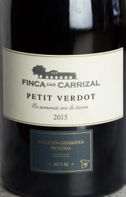 Вино Finca Caiz Carrizal Petit Verdot 2015 0.75 л